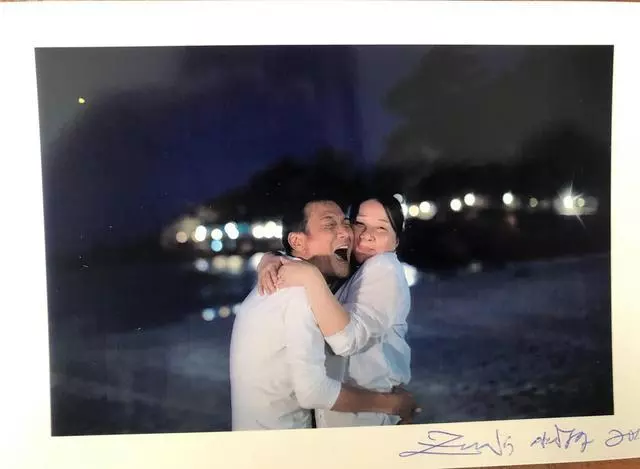 梁家輝攜愛妻女兒出海度假,與准女婿比拼男友力毫不遜色!