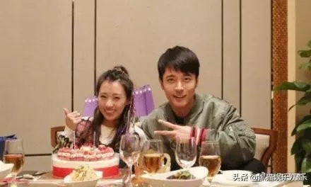 張丹峰風波過後新片角色被替換,洪欣將首現內地品牌活動自信滿滿!