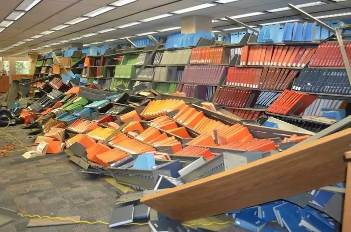 20張來自圖書館員「超有文化惡作劇」的爆笑宣傳!