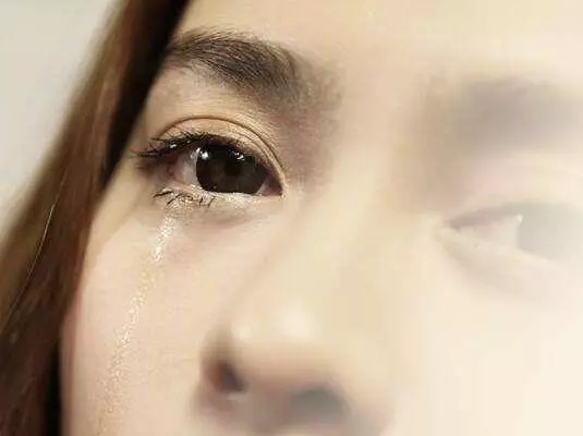 你想餓死我們嗎?打完針快點回家做飯,一家人都等著你呢