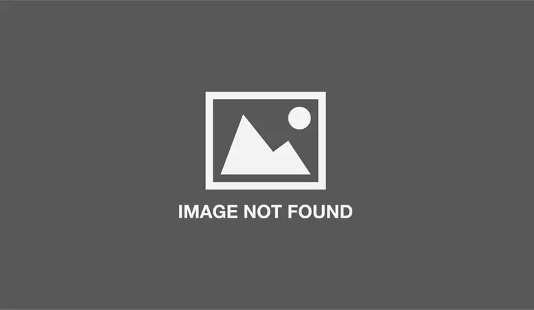 20個看完後「影迷都想退票」的電影道具本體 《復仇者聯盟》居然用相機腳架當神器?~~~