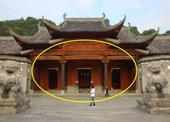 家門口不要出現這4種東西,財神爺最厭惡,未來十年不走運!
