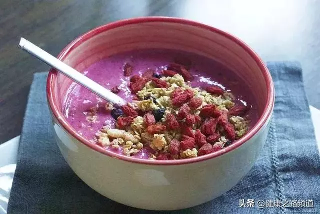 每天鍛鍊,病卻沒少?人到中年,這件事比運動更重要~
