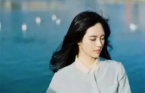 女人成功靠什麼?(建議女人都看一看!)