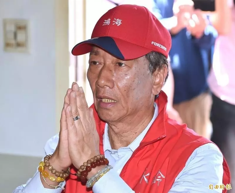 相差24歲!郭台銘為何最終選了曾馨瑩?他「霸氣12字告白」攜手走過11年婚姻
