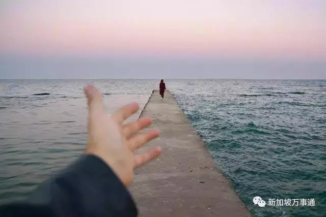 中國女孩嫁到新加坡,但是中國婆婆卻說:你不配~