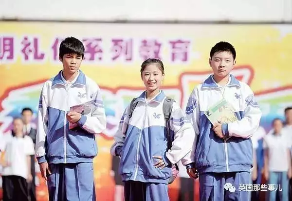 都說中國校服醜,但是最近有些韓國人表示:好羨慕中國校服,好想穿啊!
