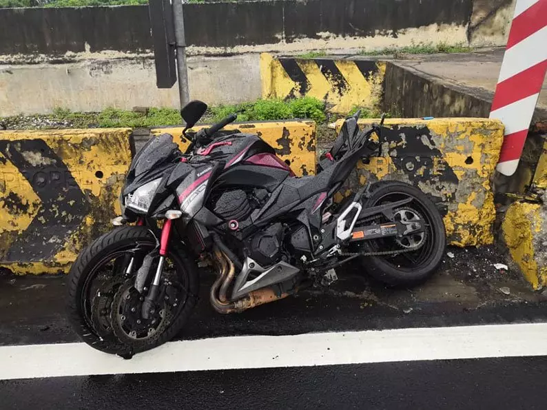 《恐怖車禍》大道被撞後逃 青年騎士身腳異處