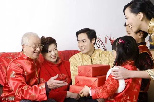 母親生病急需用錢八萬,我向老婆要四萬,老婆的做法讓我淚如雨下