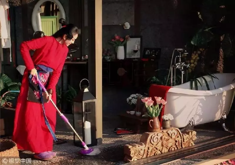 素食女神楊麗萍的「自我禪修」:60多歲的女人怎麼能美成這樣?
