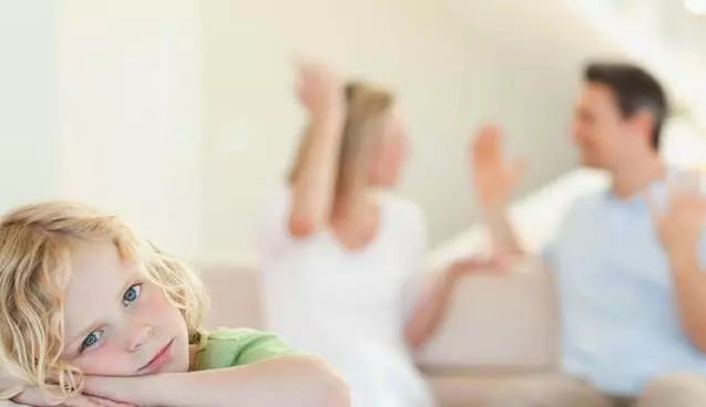 3歲以下寶寶愛打人?兒童心理學家:只因心理需求無法滿足