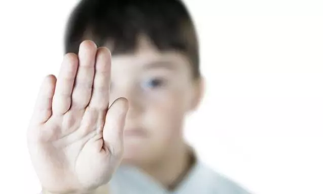 3歲以下寶寶愛打人?兒童心理學家:只因心理需求無法滿足