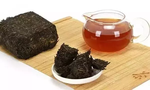 健康收藏 | 最佳喝茶養生時間表,附茶葉品鑑