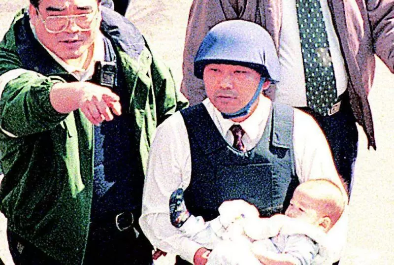 誰想抹黑韓冰?別逼韓國瑜 你不懂政治人物多護女兒