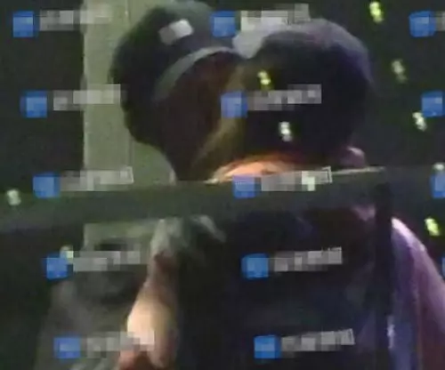 竇驍愛上「」賭王千金「」?電梯內「」激吻 「」