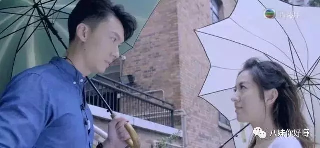 (重溫馬國明與黃心穎)馬國明痛失視帝後恐嚇TVB,一下台獎盃就被收走……TVB果然像汪明荃說的那樣沒有人情味啊!
