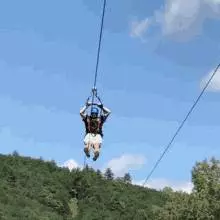 「」雲頂「」theme park《又出事了》女子玩空中滑索竟然發生一些意外