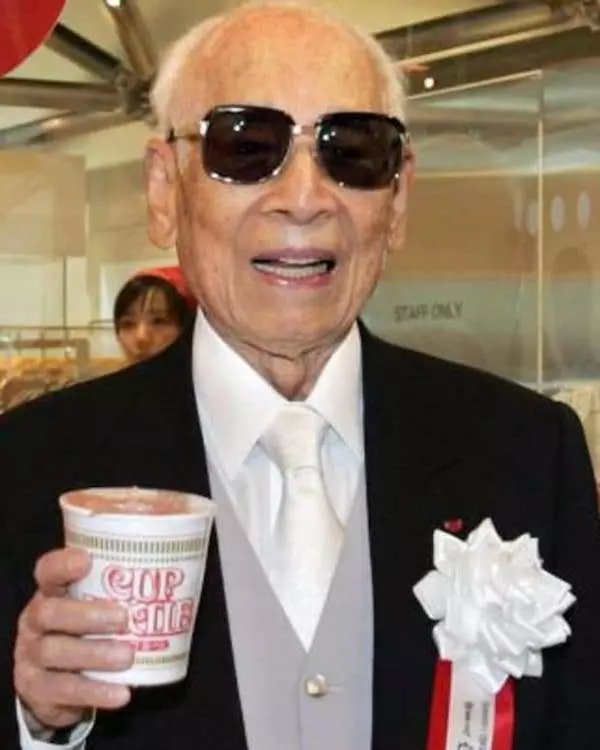 15位「把握人生最後時光實現夢想」的白髮老人 101歲曾祖母打破世界紀錄…成功跳傘!