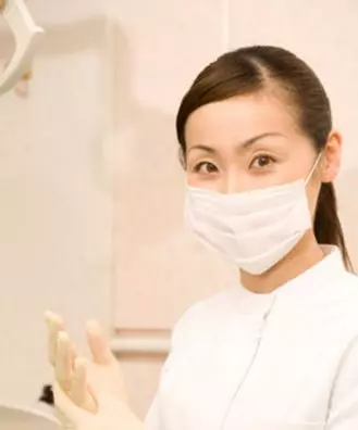 女孩只跟男友接吻過2次,卻意外發現懷孕,檢查後真相使她淚目