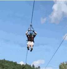 【勁爆!雲頂theme park又出事了】!女子玩空中滑索竟然發生意外! 看了這段視頻,你還敢去雲頂玩空中滑索嗎?