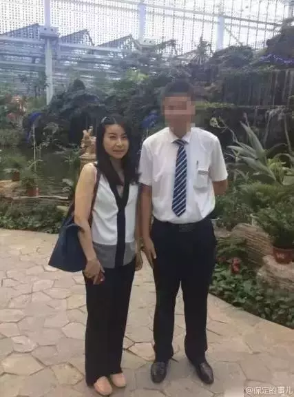 難怪郭晶晶忽胖忽瘦,原來三寶都一歲了……