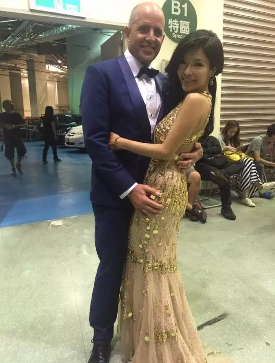 李愛綺婚後超幸福!洋尪買房「接嶽父母同住」幫她圓夢 7口三代同堂人人稱羨