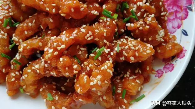 瘦肉絲中打2個雞蛋,實在太好吃,做法簡單,味美解饞越吃越香