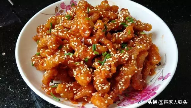 瘦肉絲中打2個雞蛋,實在太好吃,做法簡單,味美解饞越吃越香