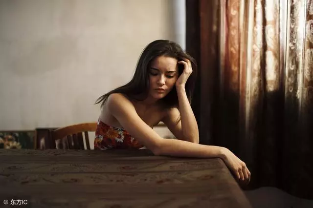 我嫁百萬富翁,娘家三番五次借錢,直接回絕,娘家要和我斷了往來