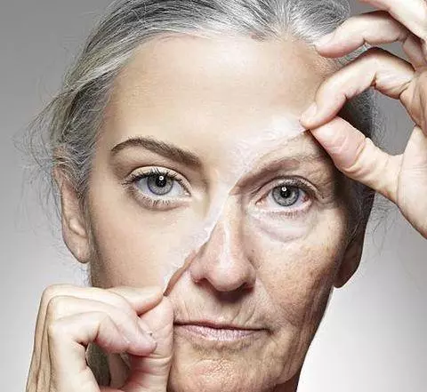 女人若能保護好三個易衰老的部位,會讓你看起來更年輕