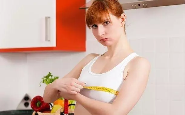 女人若能保護好三個易衰老的部位,會讓你看起來更年輕