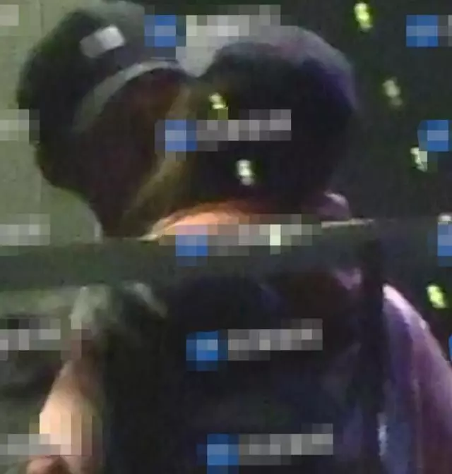 何超蓮跟竇驍戀愛,何超盈即將生娃,陰謀論上線:賭王快不行了!