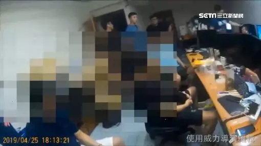 2天換1次地點!桃警破獲性交易中心 應召女子跪地求饒 【內附視頻】