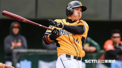久違打第一棒 周思齊:我是亞洲選球小王子
