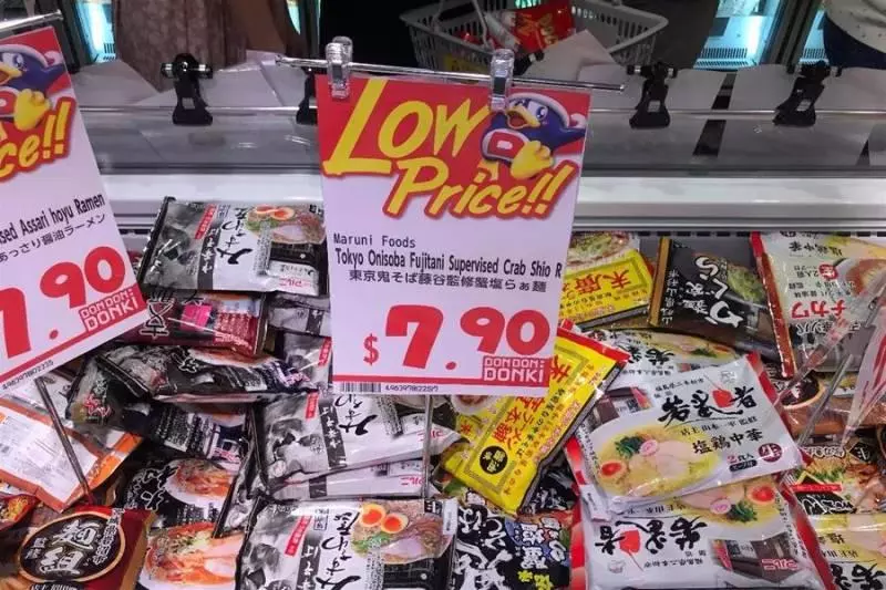 新加坡的這家超市,凌晨人流絡繹不絕!白天擠爆了