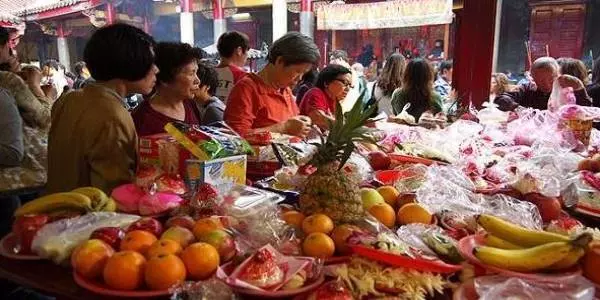 拜拜時,請注意「這6種水果」絕不能上供桌!代表著對神明不敬.
