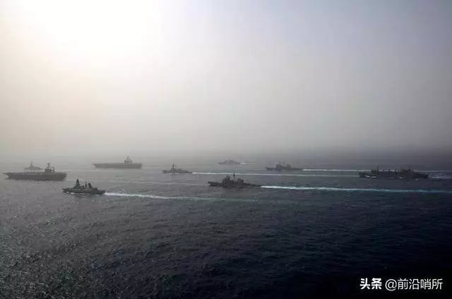 美航母一旦被擊沉,美軍會不會瘋狂報復,你們想多了,只會這麼幹
