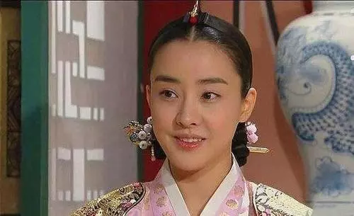 又一位明星離婚了!十一年婚姻劃上了句號,雙胞胎兒子由女方來撫養!
