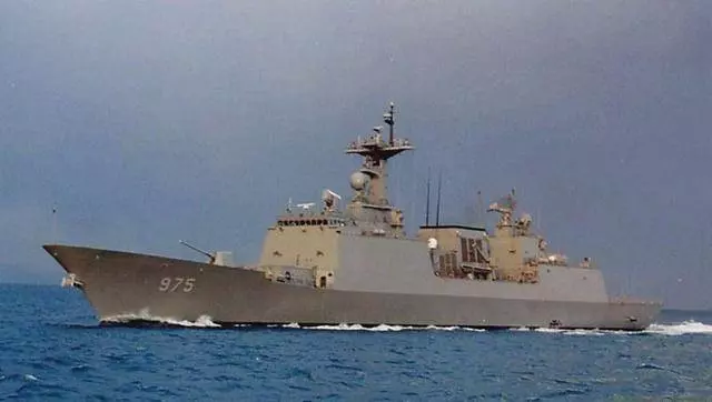 它被韓國坑了一次,新買戰艦服役半年被迫退役,從此認定中國裝備