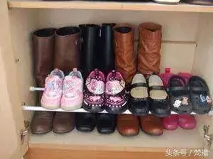 日本主婦僅用「伸縮桿+鐵網+塑膠束帶」收拾整屋雜物!曬出各種「神用法」屌打一堆高價好物! -