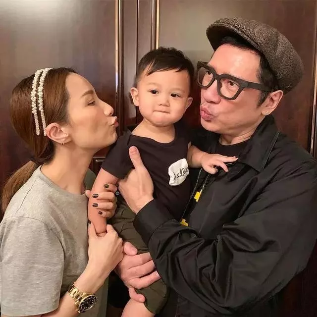 【懷孕的胡杏兒都有來】單立文抱Brendan顯父愛 不忘冧老婆胡蓓蔚