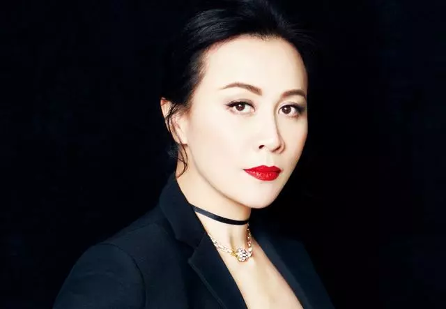 劉嘉玲曾傳出與他人緋聞,最後因「我配不上你」無疾而終
