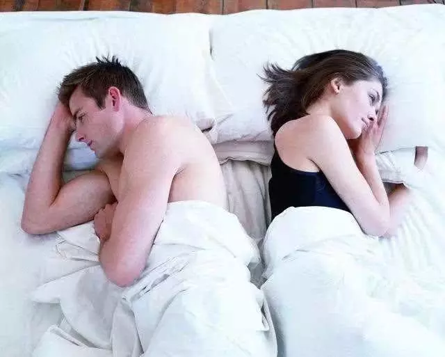 女友懷孕我盡心照顧,一提結婚她百般拒絕,周末一人上門我崩潰了