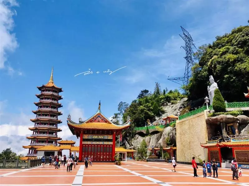 「雲頂高原」還有一座特別的寺廟,免費向大眾開放,還是華人建造的!