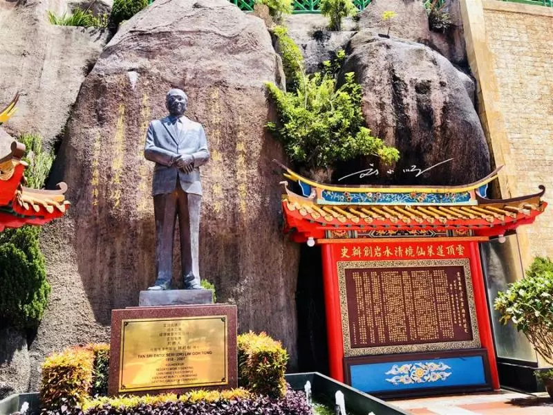 「雲頂高原」還有一座特別的寺廟,免費向大眾開放,還是華人建造的!