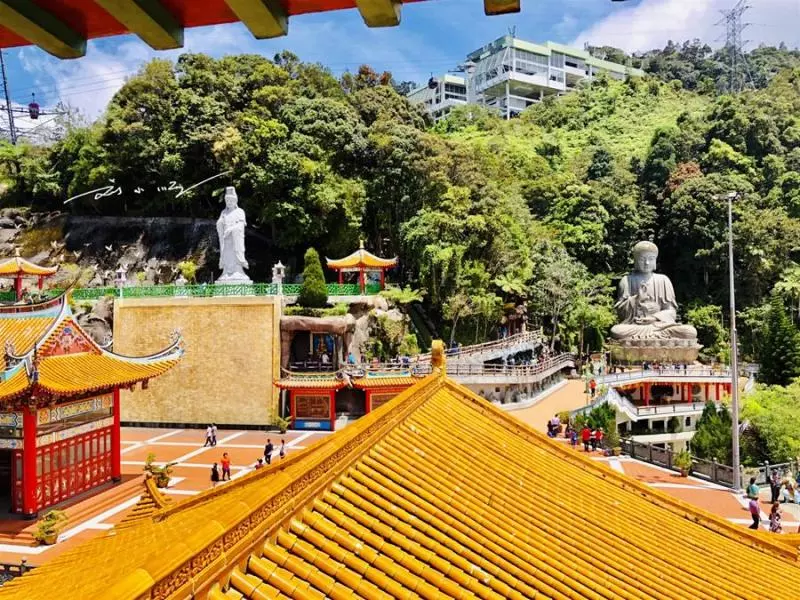 「雲頂高原」還有一座特別的寺廟,免費向大眾開放,還是華人建造的!