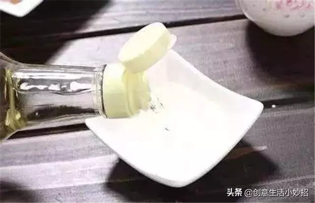 冰箱髒了很難清洗?教你5個清洗冰箱的小妙招,讓冰箱煥然一新