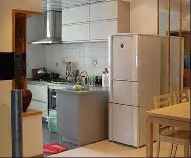 一旦家中冰箱這樣擺放,財神爺見了繞道走,夫妻反目,家運不濟