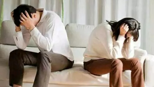 大姑姐凈身出戶,婆婆讓俺給她買套房,俺指指屋頂,她傻住