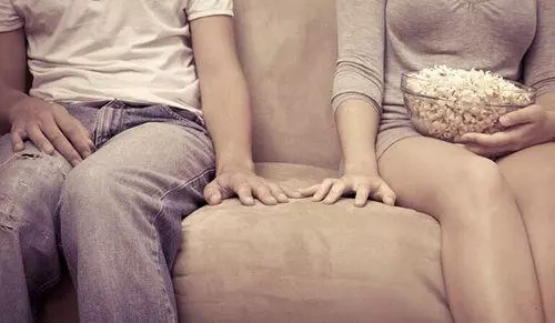 當一段婚姻走到盡頭,男人通常會有這幾種表現,女人要警惕